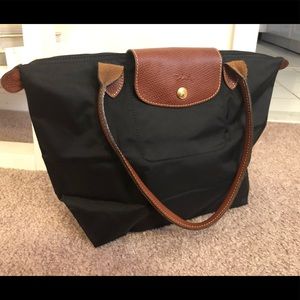 Authentic Longchamp Le Pilage Medium Shoulder bag